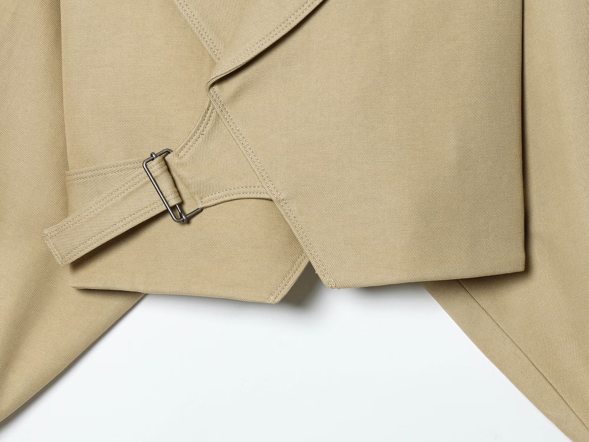 Women's long sleeved lapel short Coat