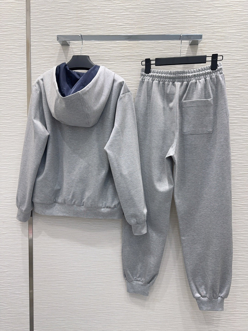 Women's new coat can wear hooded coat+trousers suit on both sides.