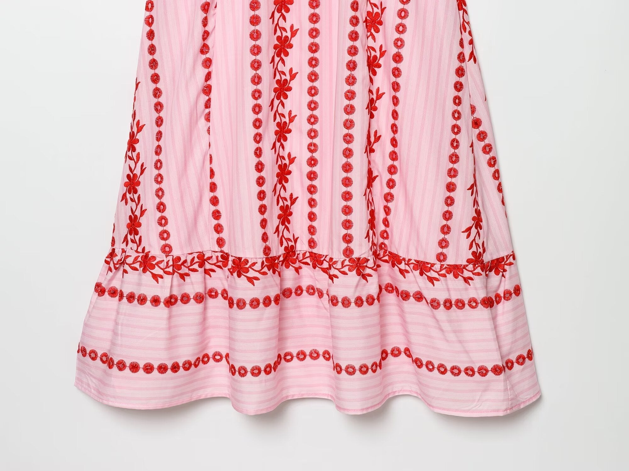 Women's hollowed out embroidered suspender dress