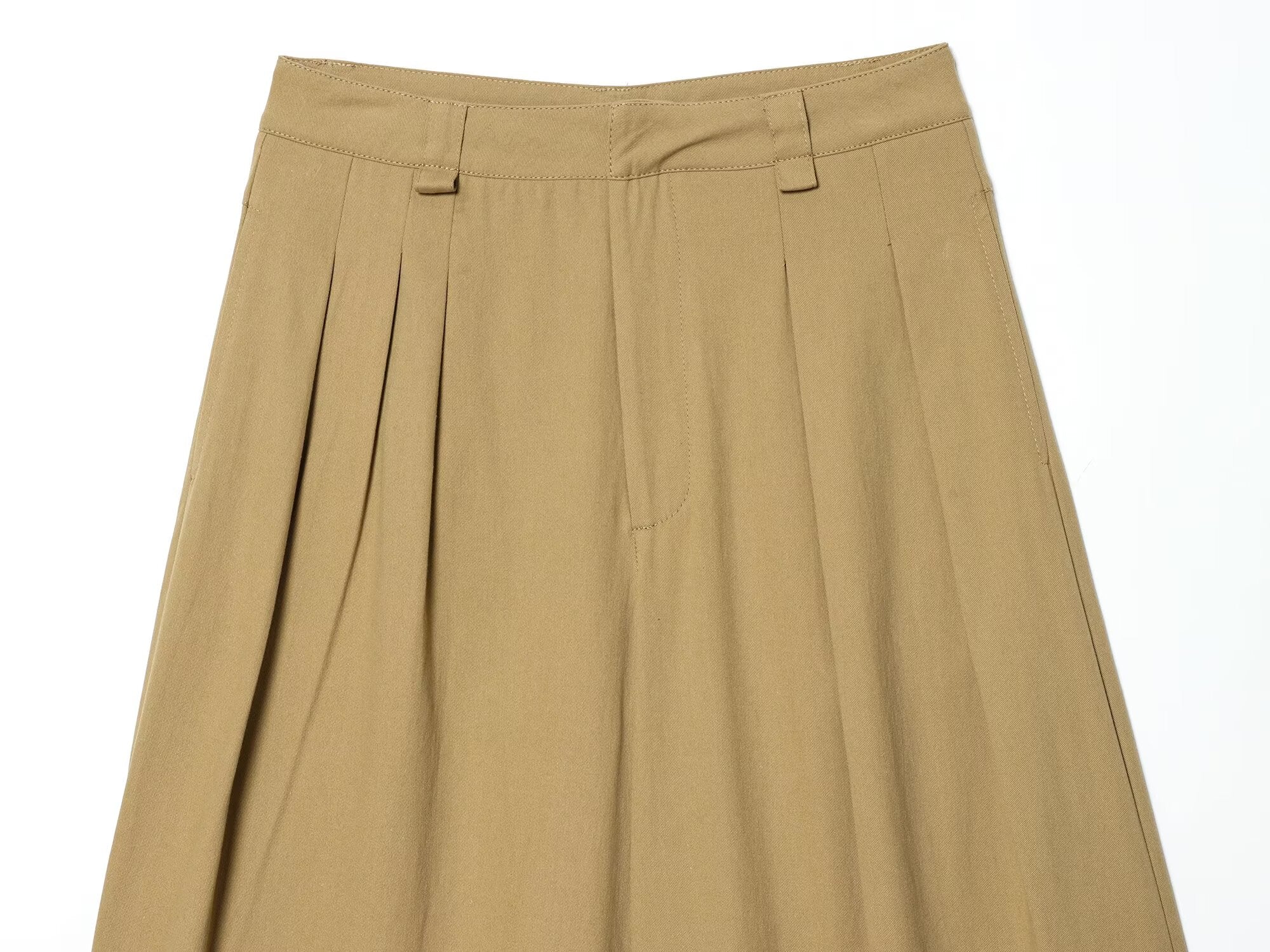 Women's pleated long style casual shorts