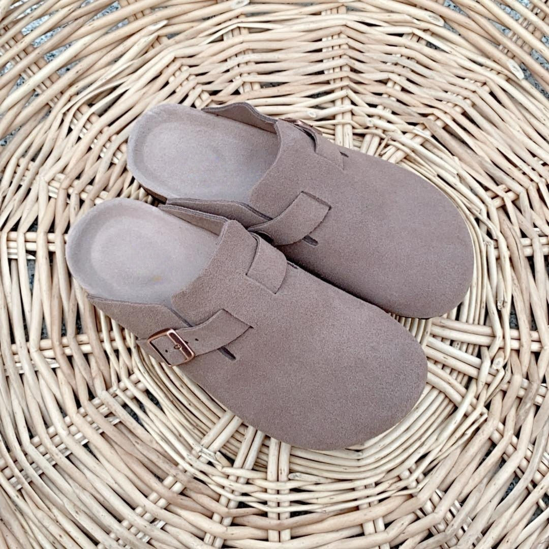 Men's and women's half-trailer vintage cork platform sandals and slippers.