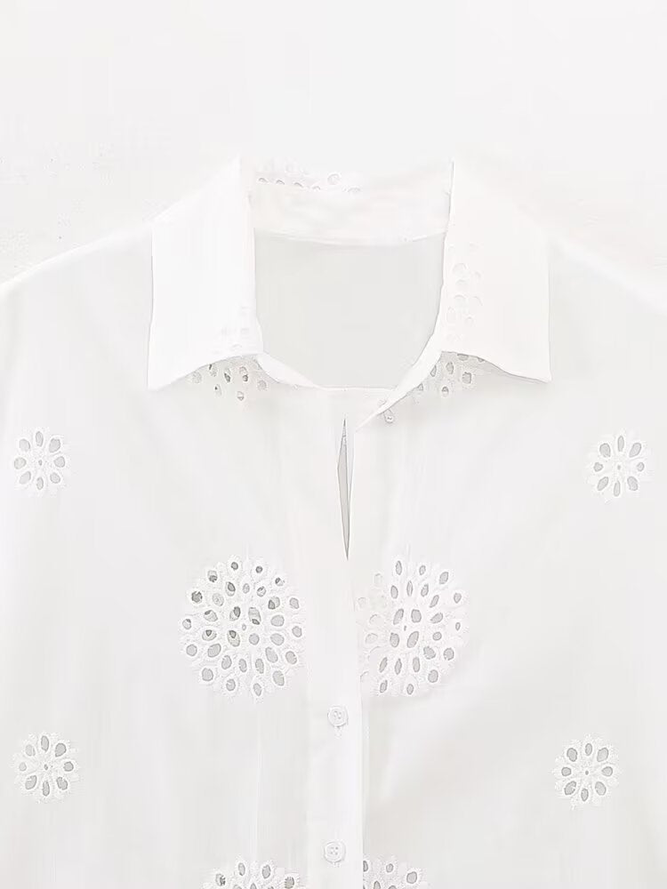 suit Women's 2 pieces loose hollow embroidered shirt+Shorts